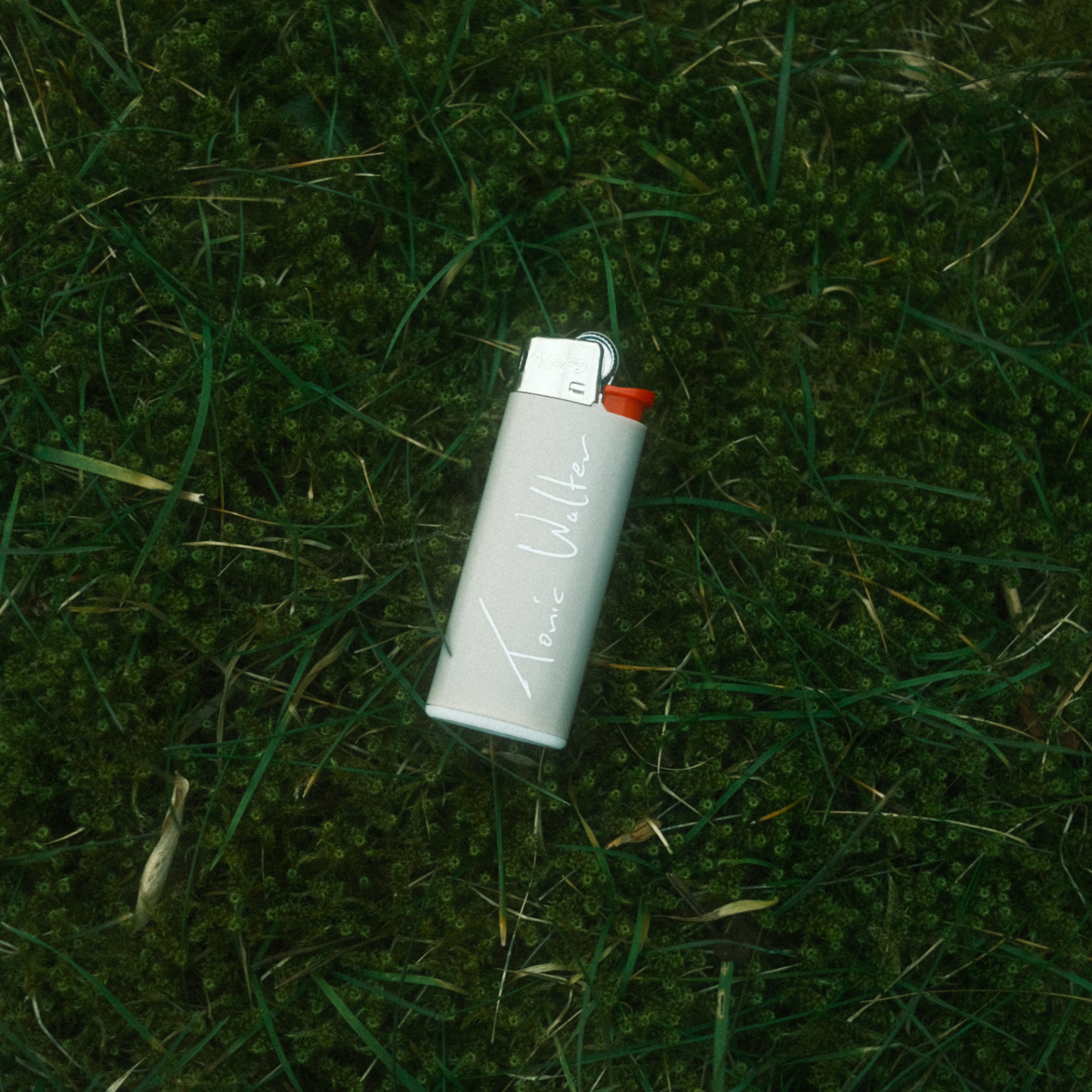 Tonic Walter Lighter